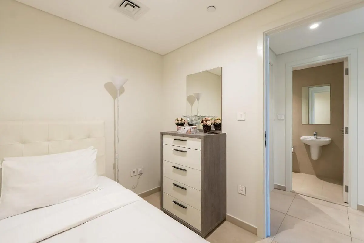 Luxury Burj & Fountain View 3 Bedroom Apartment Dubaj