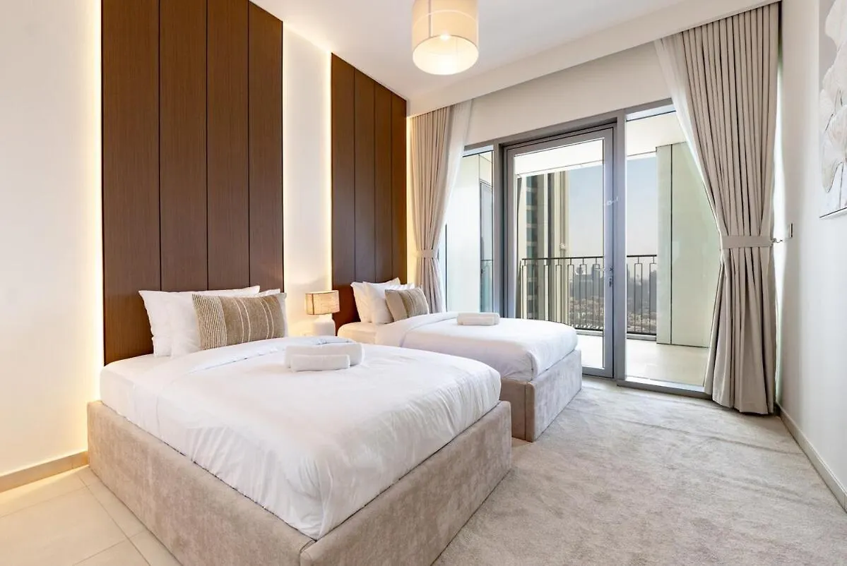 Luxury Burj & Fountain View 3 Bedroom Apartment Dubaj Egyesült Arab Emírségek